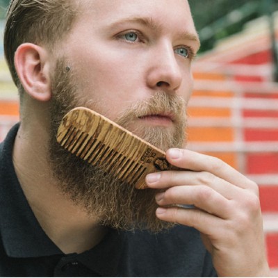 Peigne à barbe : L'accessoire pour dompter vos poils